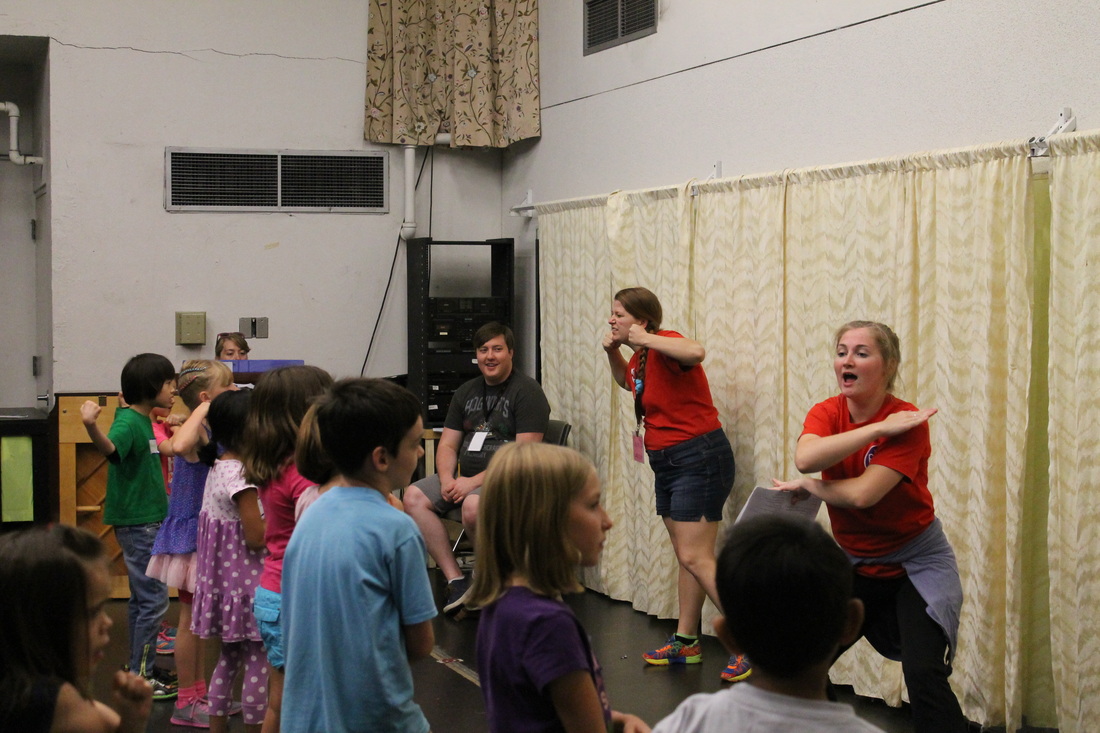 Alexia teaching at Phoenix Theatre Summer Camp. 