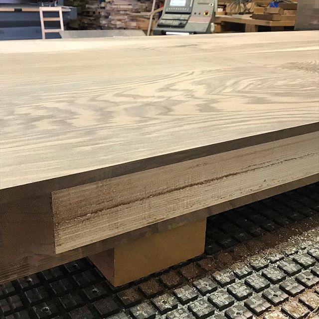 Precision manufacturing of a 12βH x 7βW x 4βT front door. Composed of 3βT high quality white plywood and 1/2βT solid American Walnut. Pivot door with 5 point locking system. Stay tuned to see the installed door. #byblosgroup