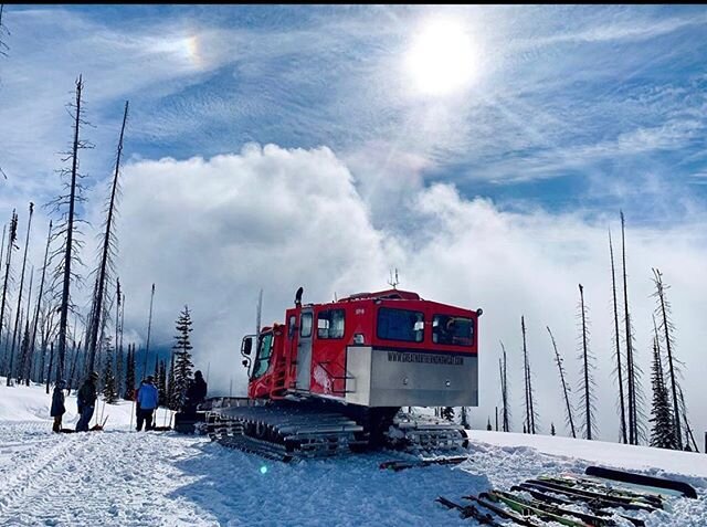 Somewhere of the rainbow where the snow is deep @shredgreatnorthern