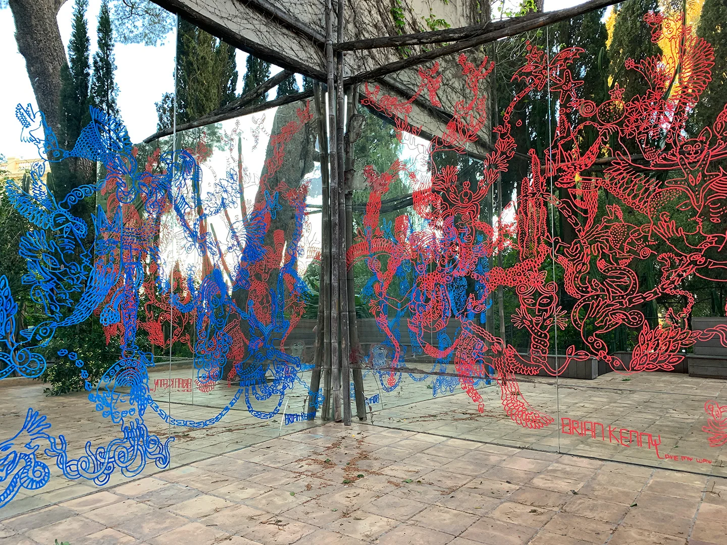 Red-and-Blue-walls_web.jpg