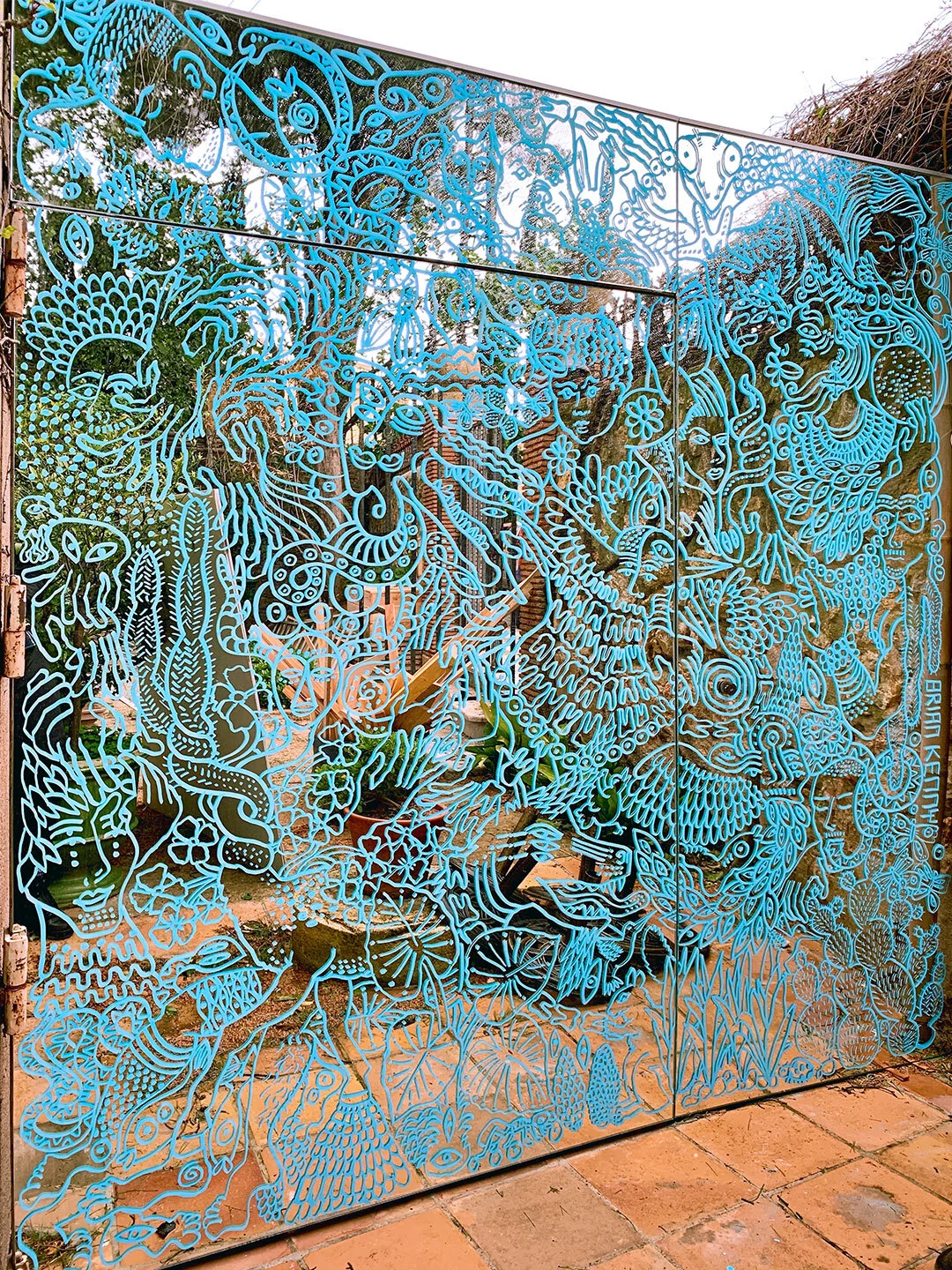 BK_villaromaine_bluewall_web.jpg