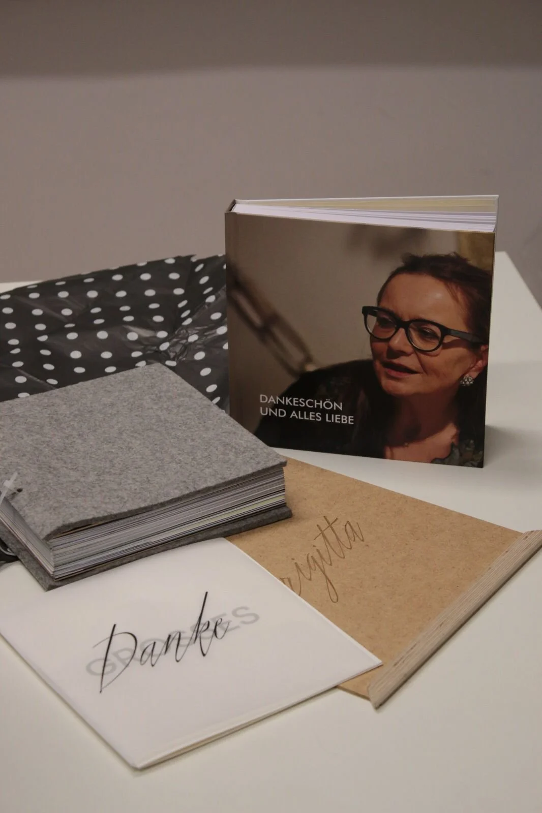 2022_Wiedersehen_Brigitta_geschenk.jpeg