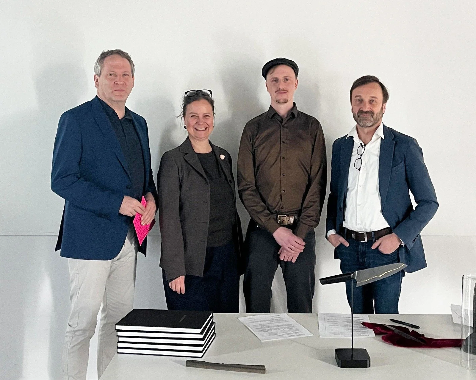 Univ.-Prof. Mag. Dr. Bernhard Rothbucher, Univ.-Prof. Mag. art Elke Bachlmair, David Wolkerstorfer, Univ.-Prof. Mag.art. Mario Zeppetzauer (Bild: Matthias Stütz)