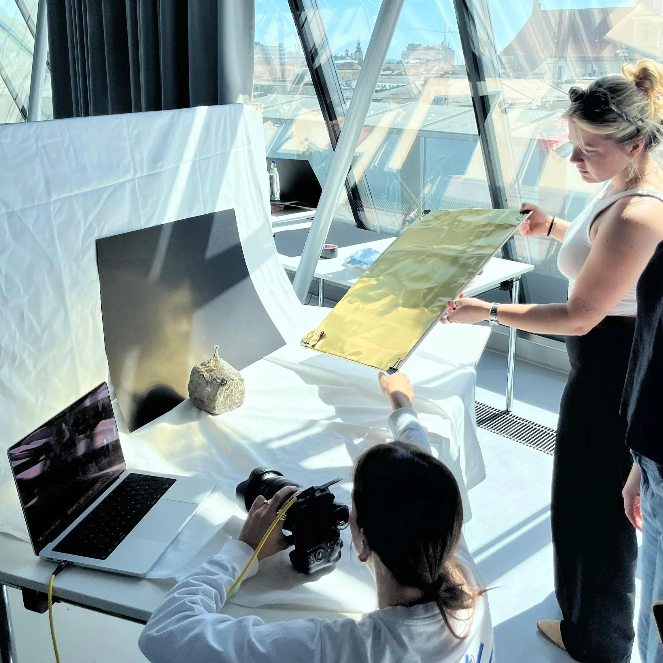 Ein:Blick | LV no studio, no problem! 