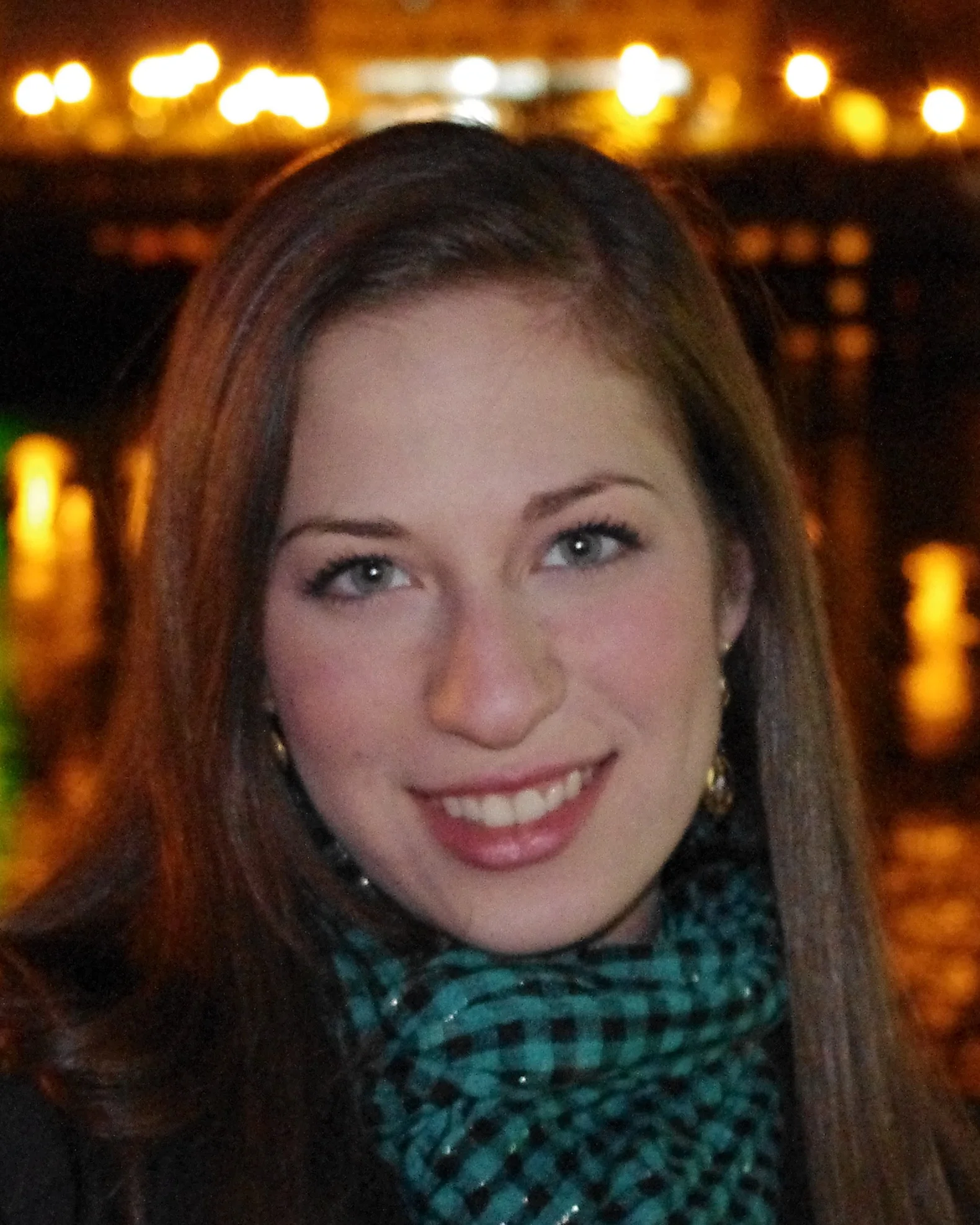 Lindsay Bogaty - Conductor Lindsay is Conductor of the SoHo Voce. As an alumna of YPC (Young People’s Chorus of NYC ) she has performed in major music venues, in choral concerts and competitions world-wideas both a chorus member and a featured soprano soloist. She made her Metropolitan Opera debut in 2012 and reprised the role in 2014. Her Carnegie Hall debut was in 2013. She is an events coordinator, vocal instructor and mentor with YPC.