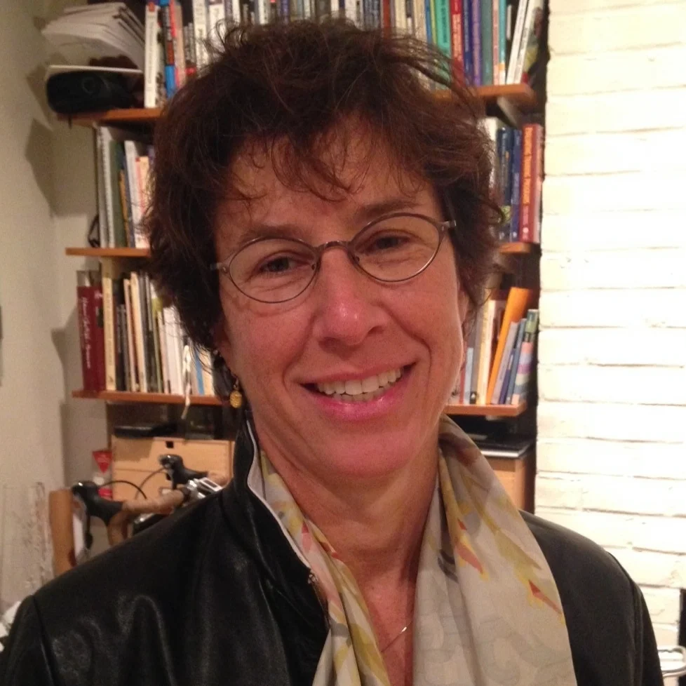 Robin Goldstein Joined 2014 - Alto 1 Psychotherapist, mother of two. Loves to bike, sail, bake and read.