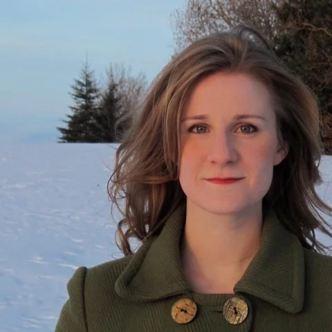Megan Chartrand Joined 2016 - Soprano 2 I love singing; living in New York City; and sharing food, stories, and music on Thursday nights! One of my ambitions in life is to both own (and have a place to store) a sewing machine.
