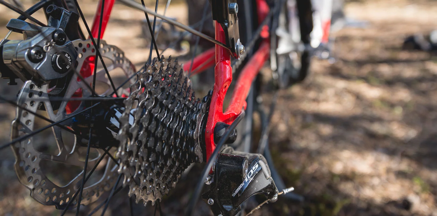 This is where the chain should be positioned in the rear cogset.
