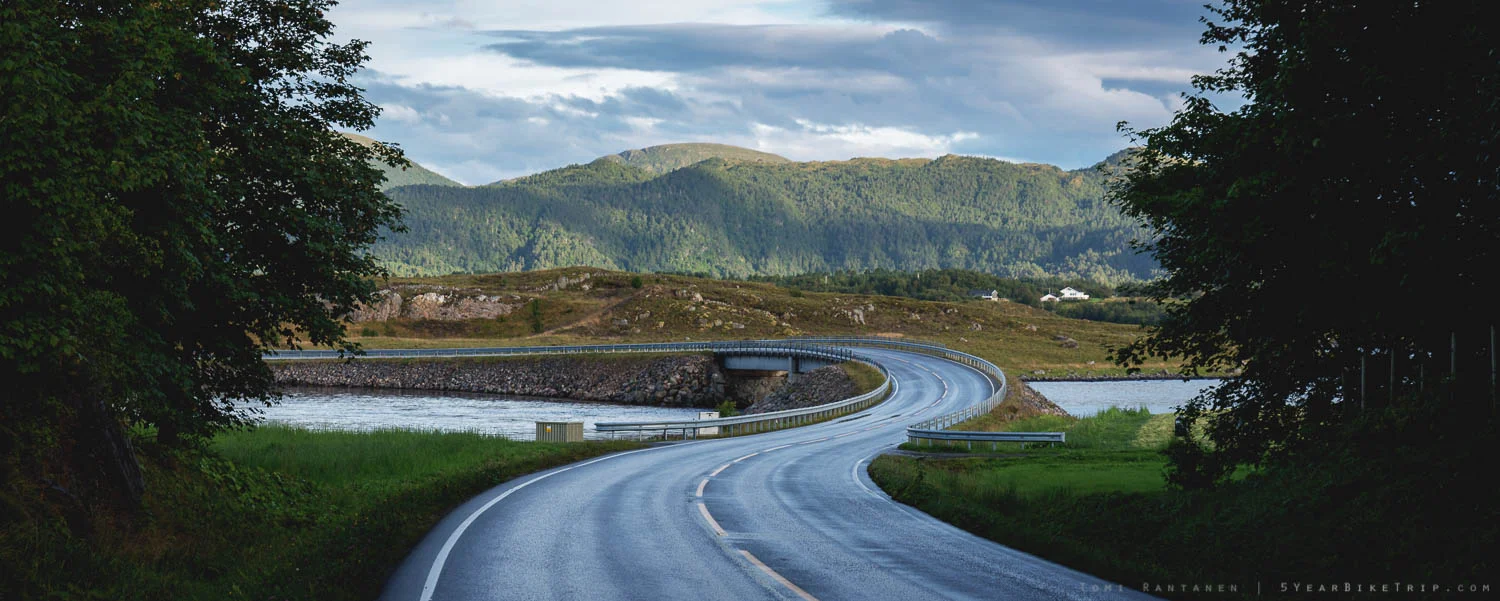 Windy stretch of the Atlantic Road.