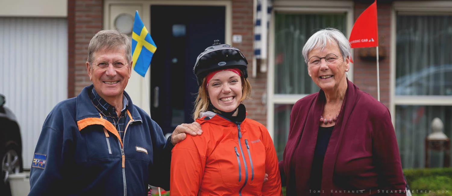 Jan, Isabelle and Corrie before our departure.