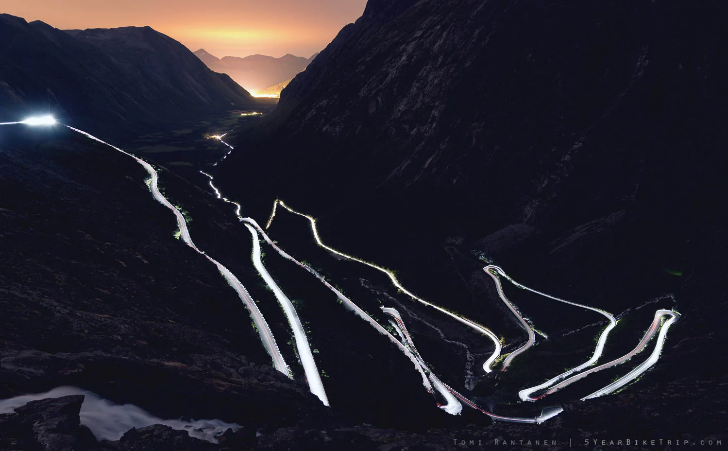 Car headlights in Trollstigen.
