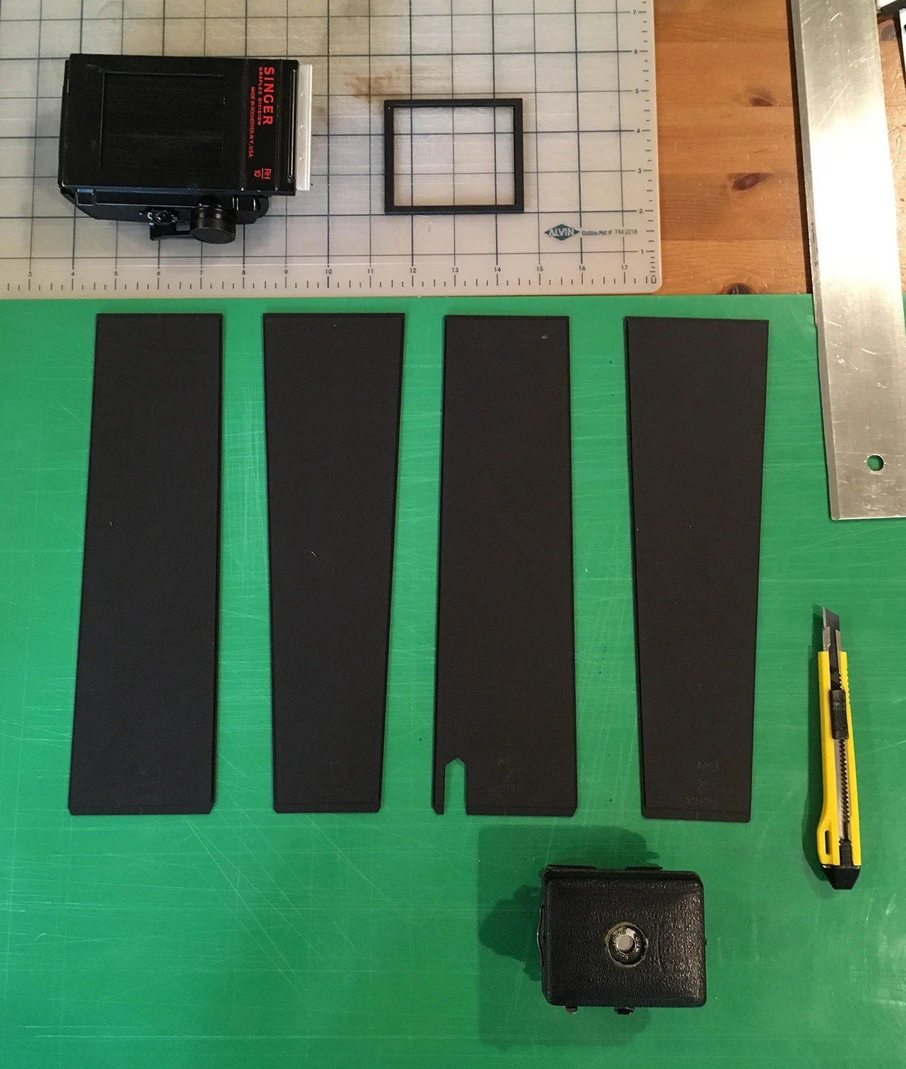 basic parts. connect the shutter / camera front to the roll film back. simple!