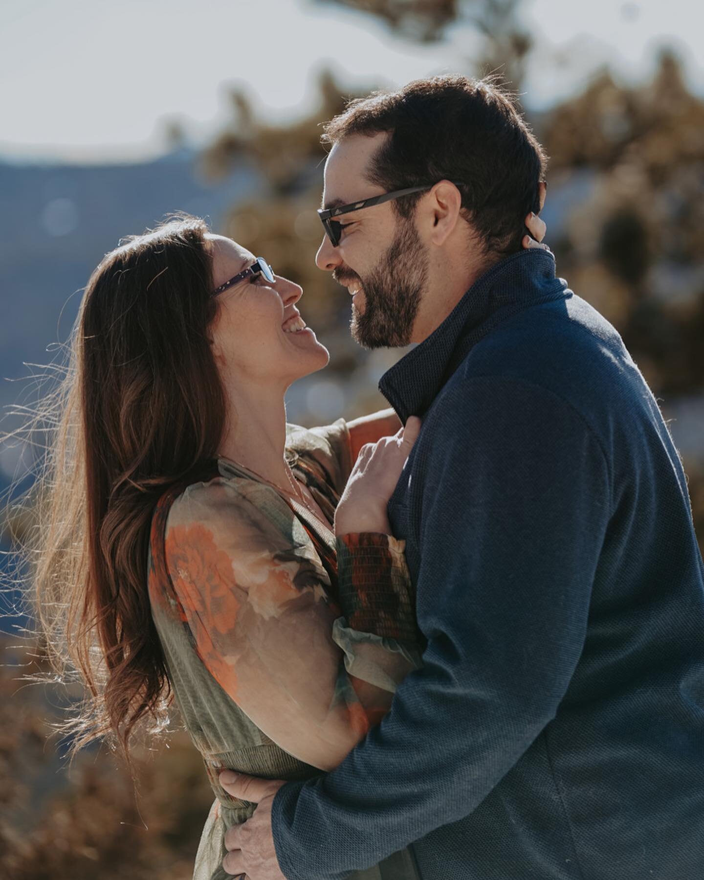 So much fun photographing Bree and Brian&rsquo;s love last weekend 🤍
.
.
.

.
.
.
.
.
#coloradoweddingphotographer #coloradobridetobe #coloradoelopementphotographer #coloradoelopement #coloradoelopements #coloradowedding #washingtonwedding #washingt