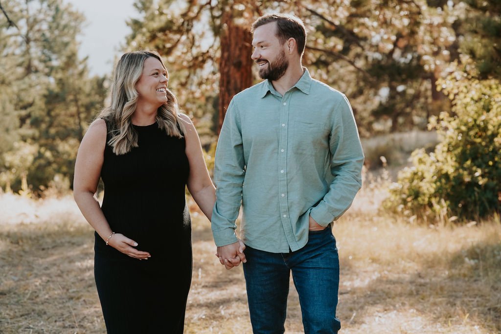 Devon&ZachMaternity-09.jpg