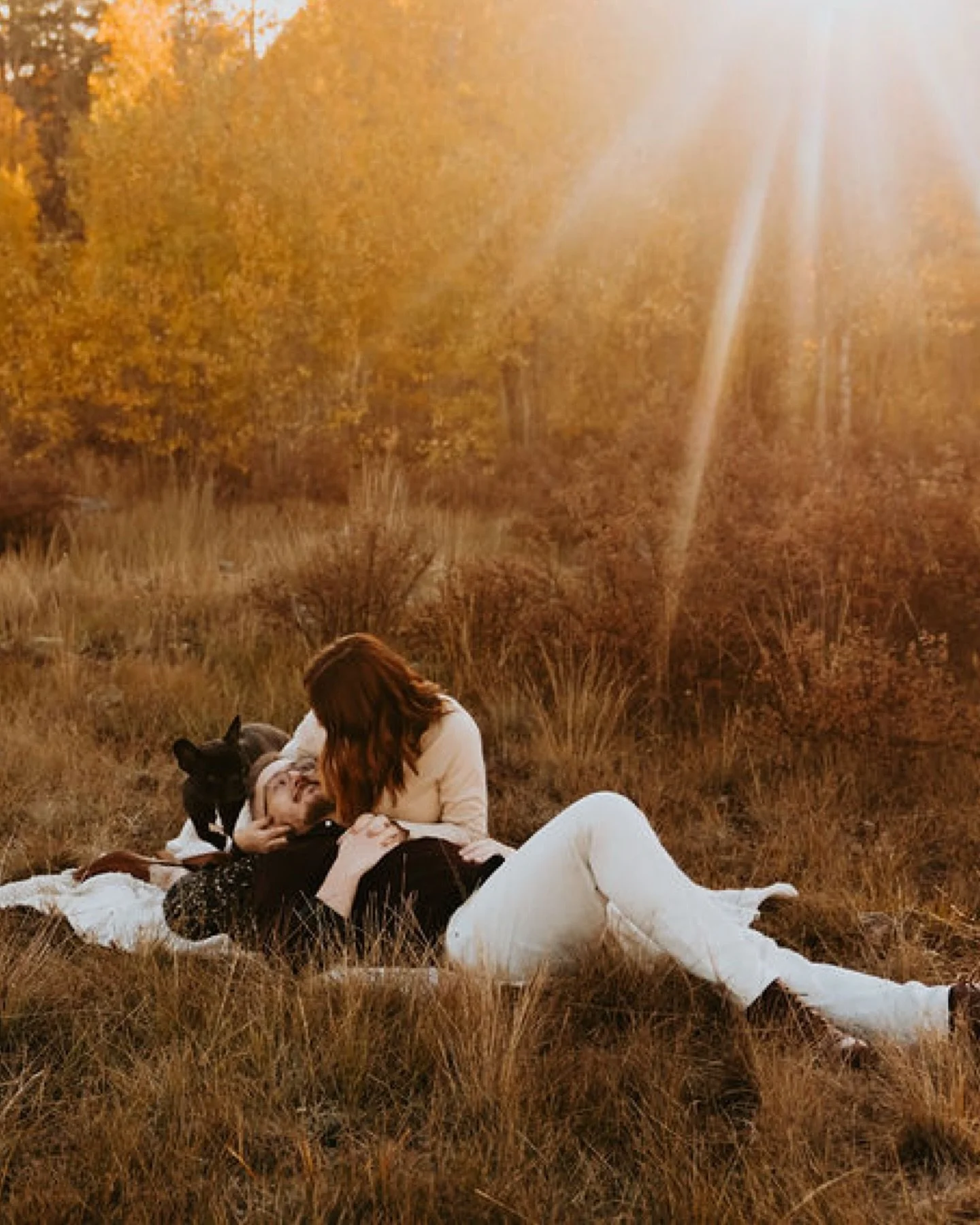 Families come in all shapes and sizes! I loved this beautiful mini shoot with Megan and her family! @ohdarlathefrenchie the frenchie was the best! 
.
.
.
#family #frenchie #coloradofamilyphotographer #coloradofamilyphotography #denverfamilyphotograph