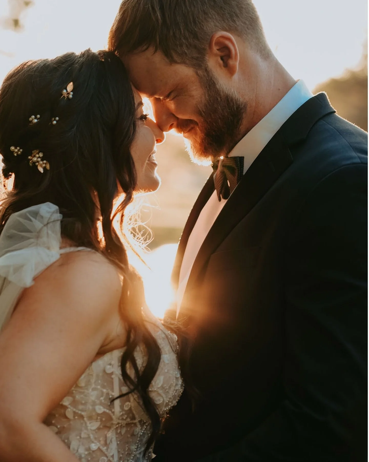 Such a heartfelt and beautiful wedding in August spent with these two! From their phenomenal dancing to cute littles, this party was one for the books! Congrats again @ella.vassau &amp; @slayswithwolves 🤍
.
.
.
#wedding #denverweddingphotographer #d