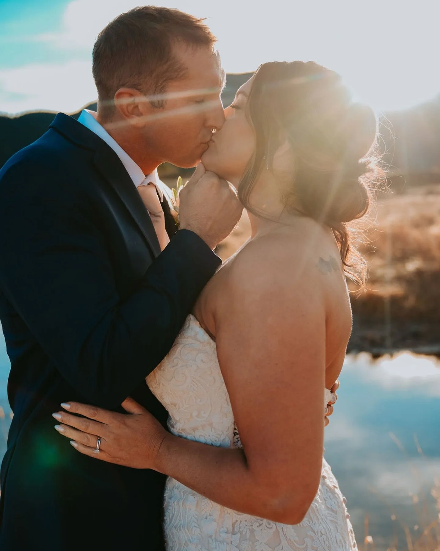 Some sneak peeks from yesterdays @visitrmnp elopement with @brittanyjoyharrison &amp; Connor yesterday! These two eloped under a blue bird sky and gorgeous Mountain View&rsquo;s. I can&rsquo;t wait to edit their entire gallery! Congrats to these two 