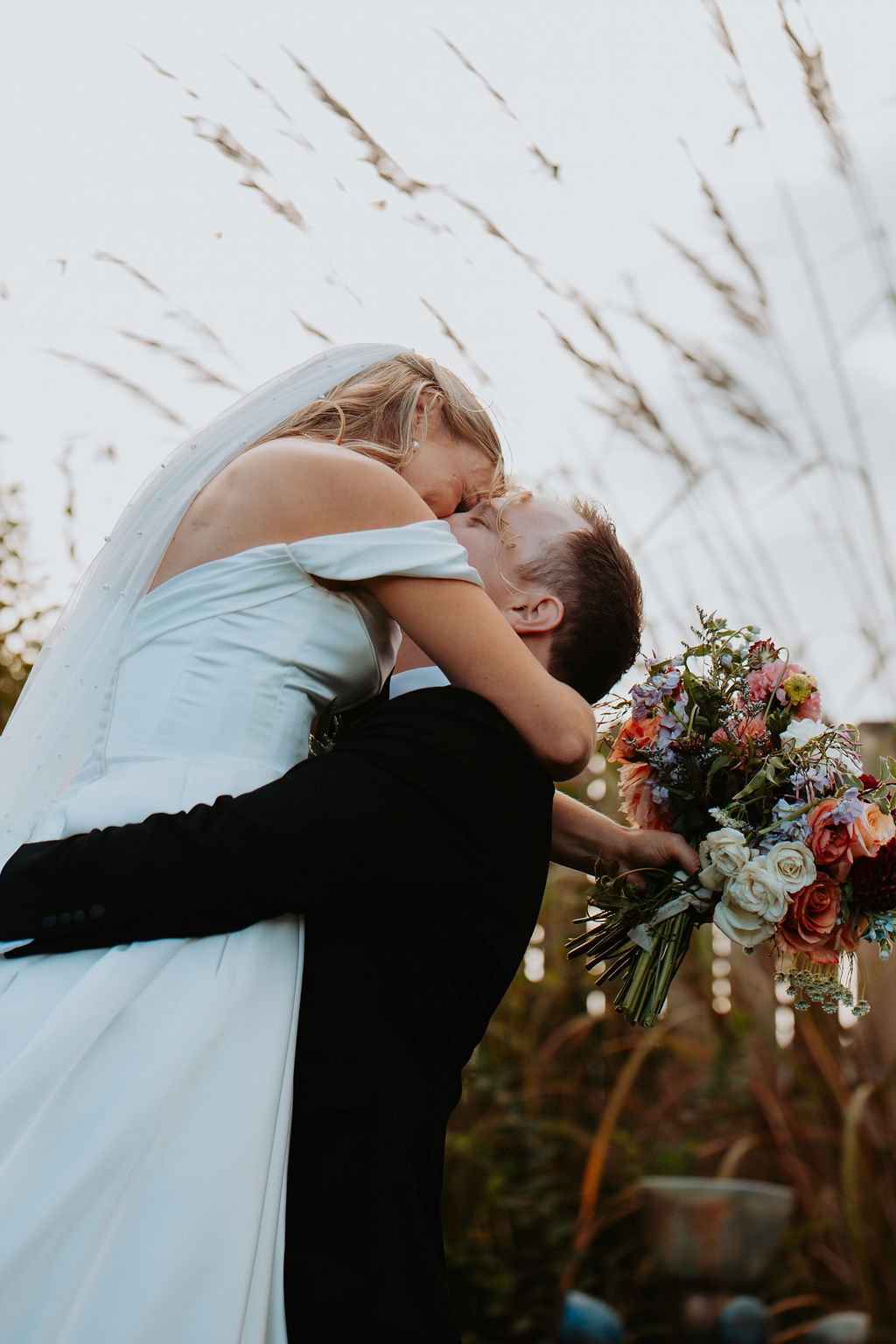 EllieandJake_SneakPeeks-05.jpg
