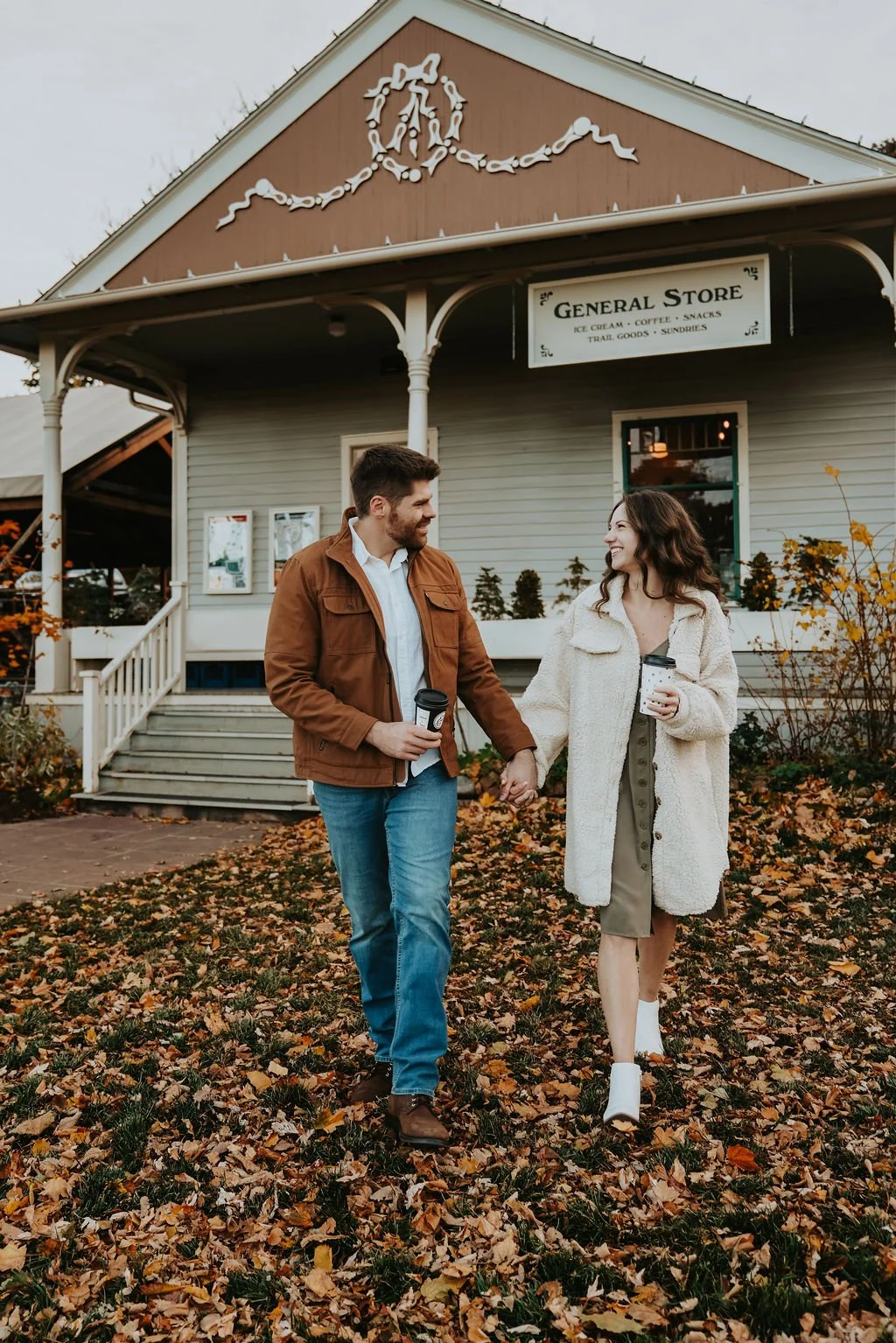 Megan&ScottEngagement-46.jpg