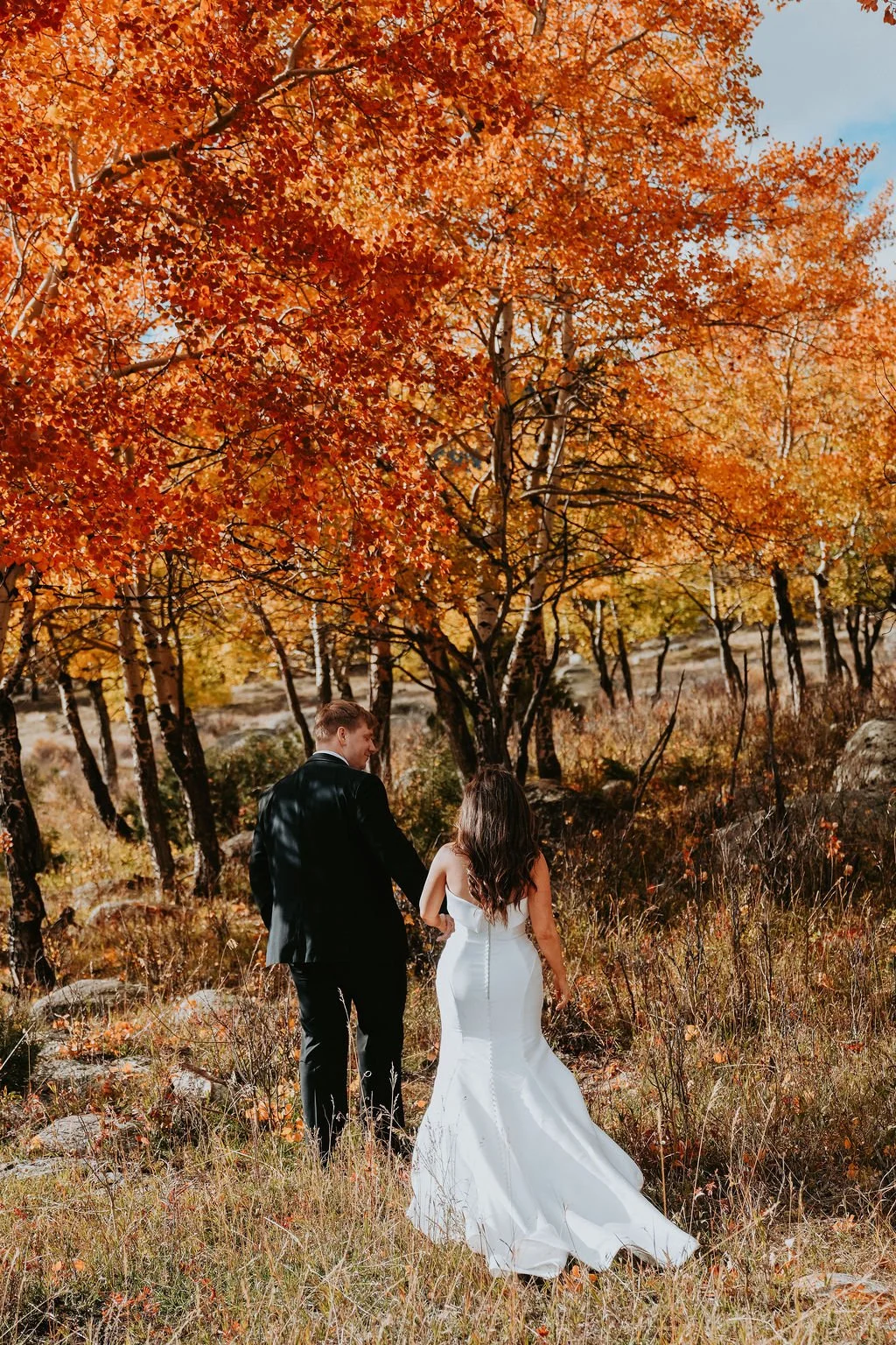 Gabi&Jordan_FirstDance&Foliage-47.jpg