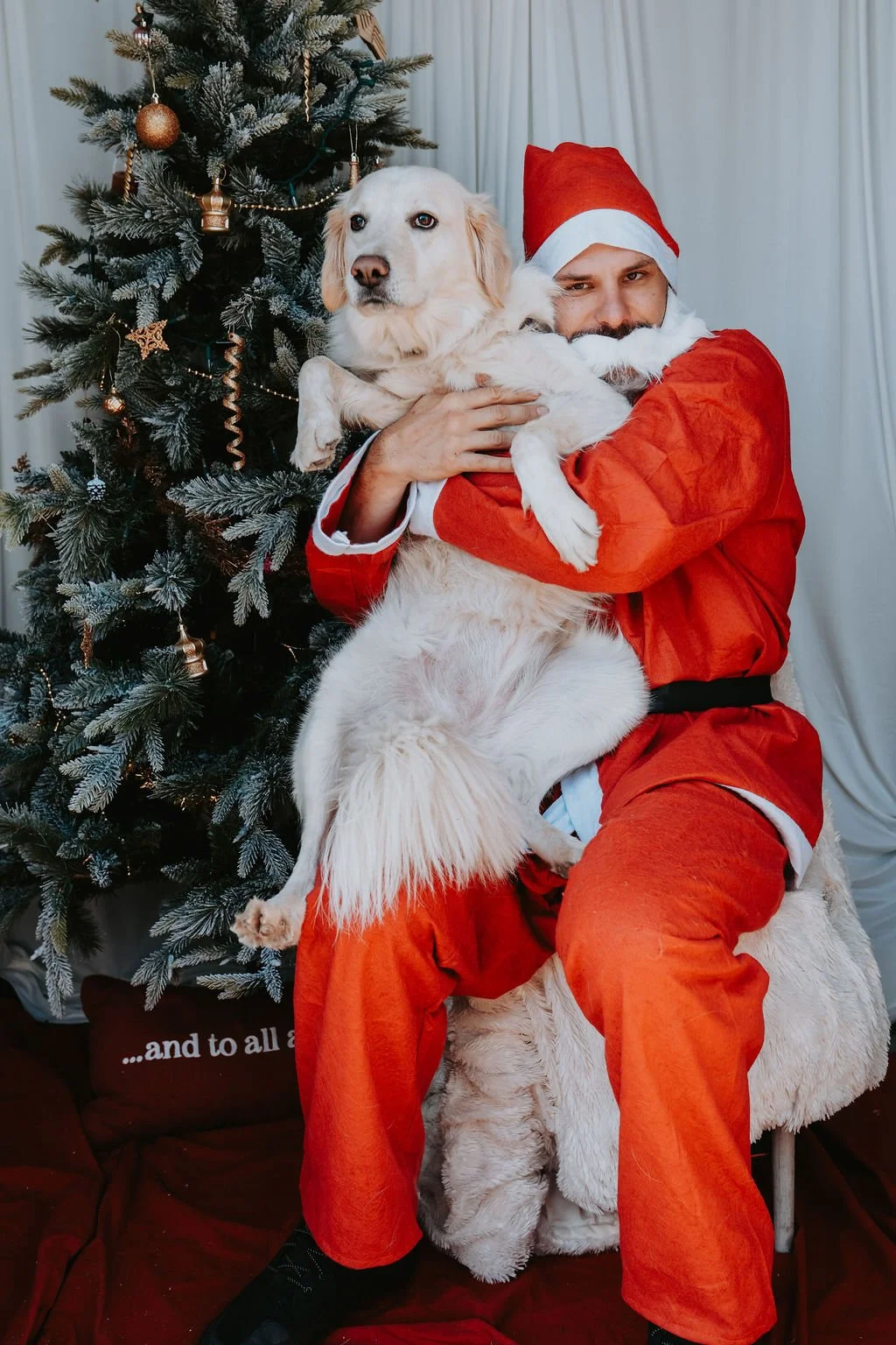 SidePonySantaPaws-38.jpg