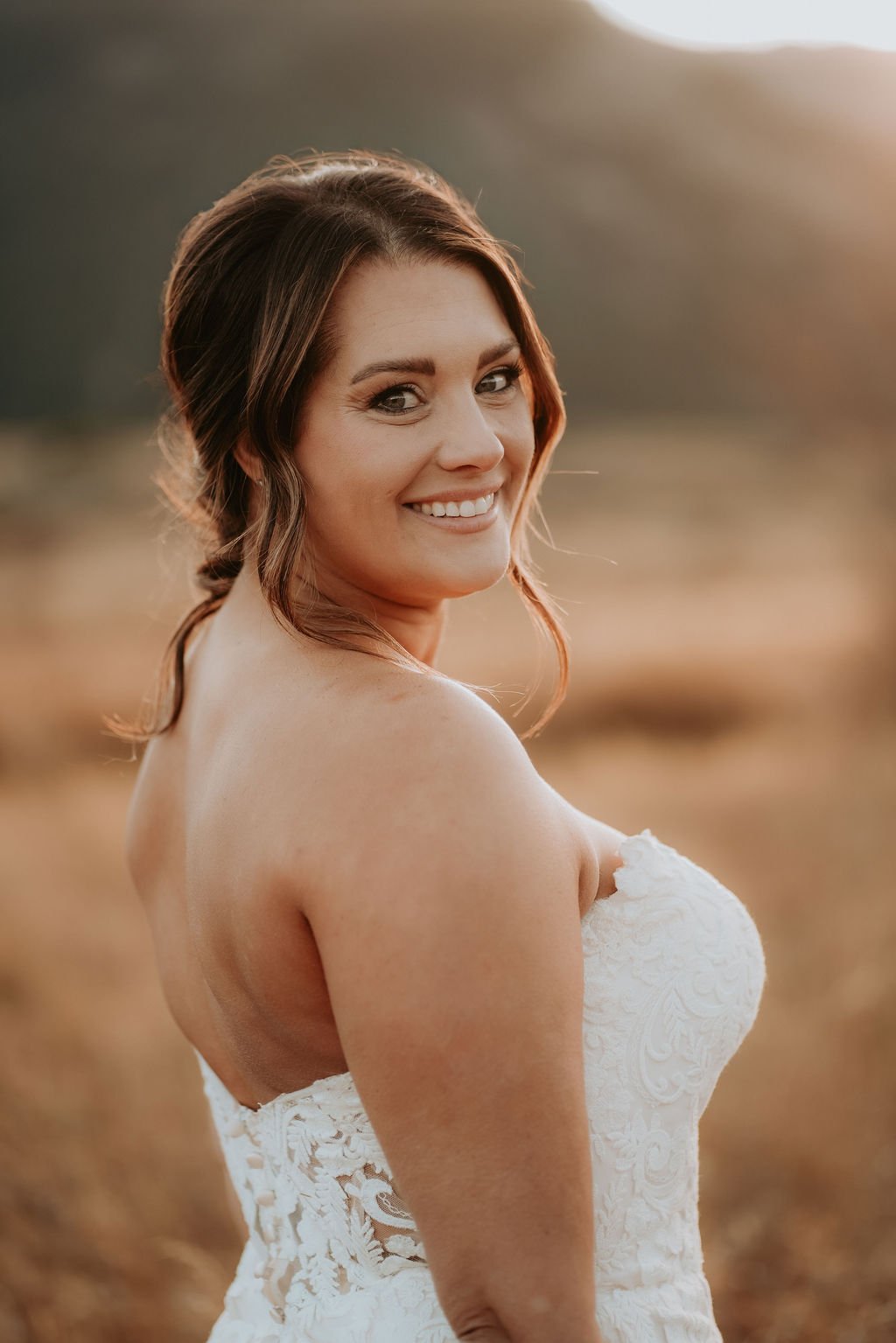 BrieandConnor_MorraineParkGoldenHour-70.jpg