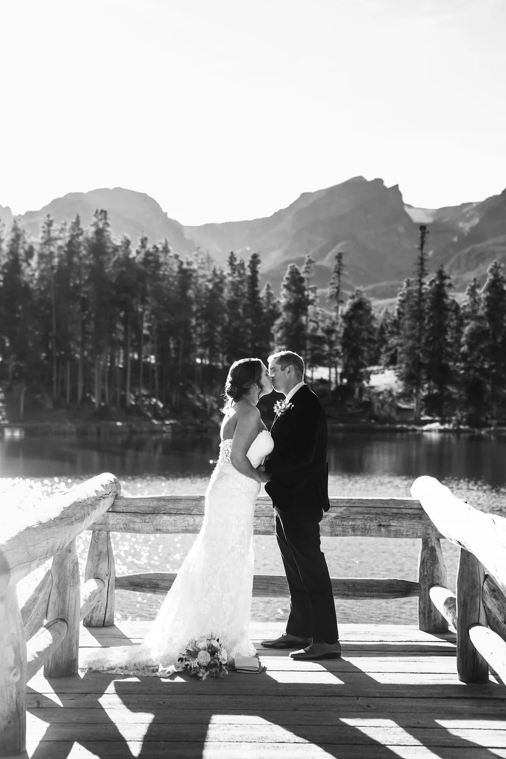 BrieandConnor_SpragueLakeandVows-032.jpg
