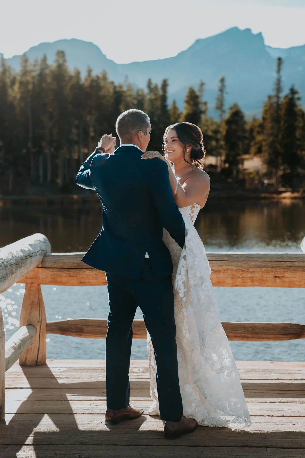 BrieandConnor_SpragueLakeandVows-043.jpg