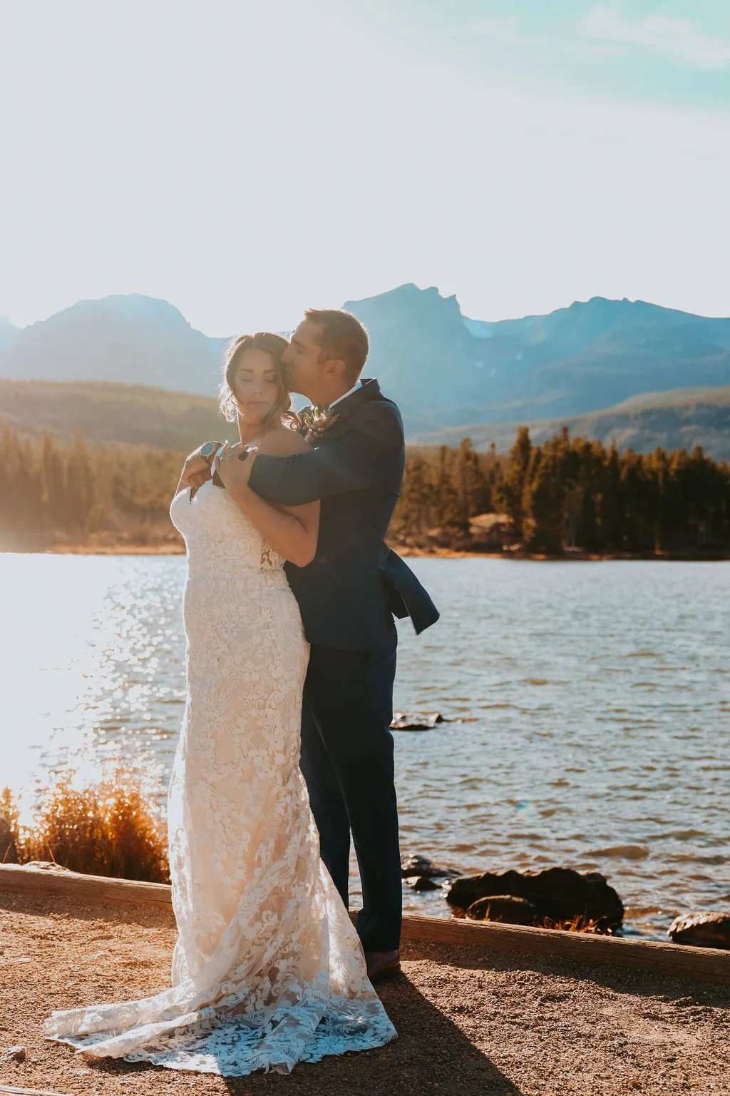 BrieandConnor_SpragueLakeandVows-095.jpg