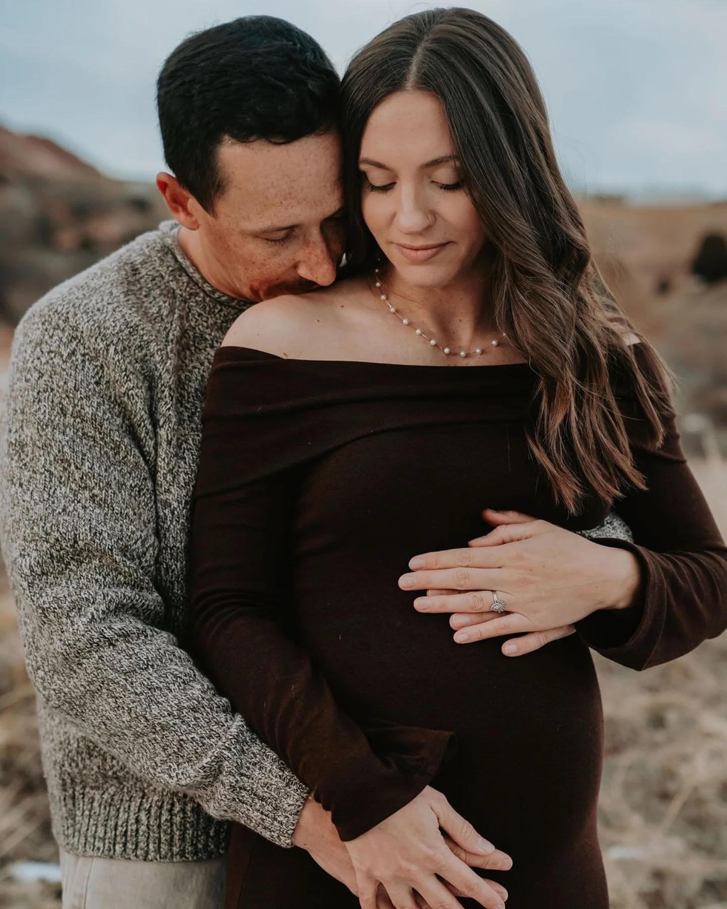 Gorgeous photoshoot with the Bennetts to document this special time in their lives! Thank you for having me document these smiles for you and I hope to meet your little one soon! 
.
.
.
#maternity #denvermaternityphotographer #denvermaternityphotogra