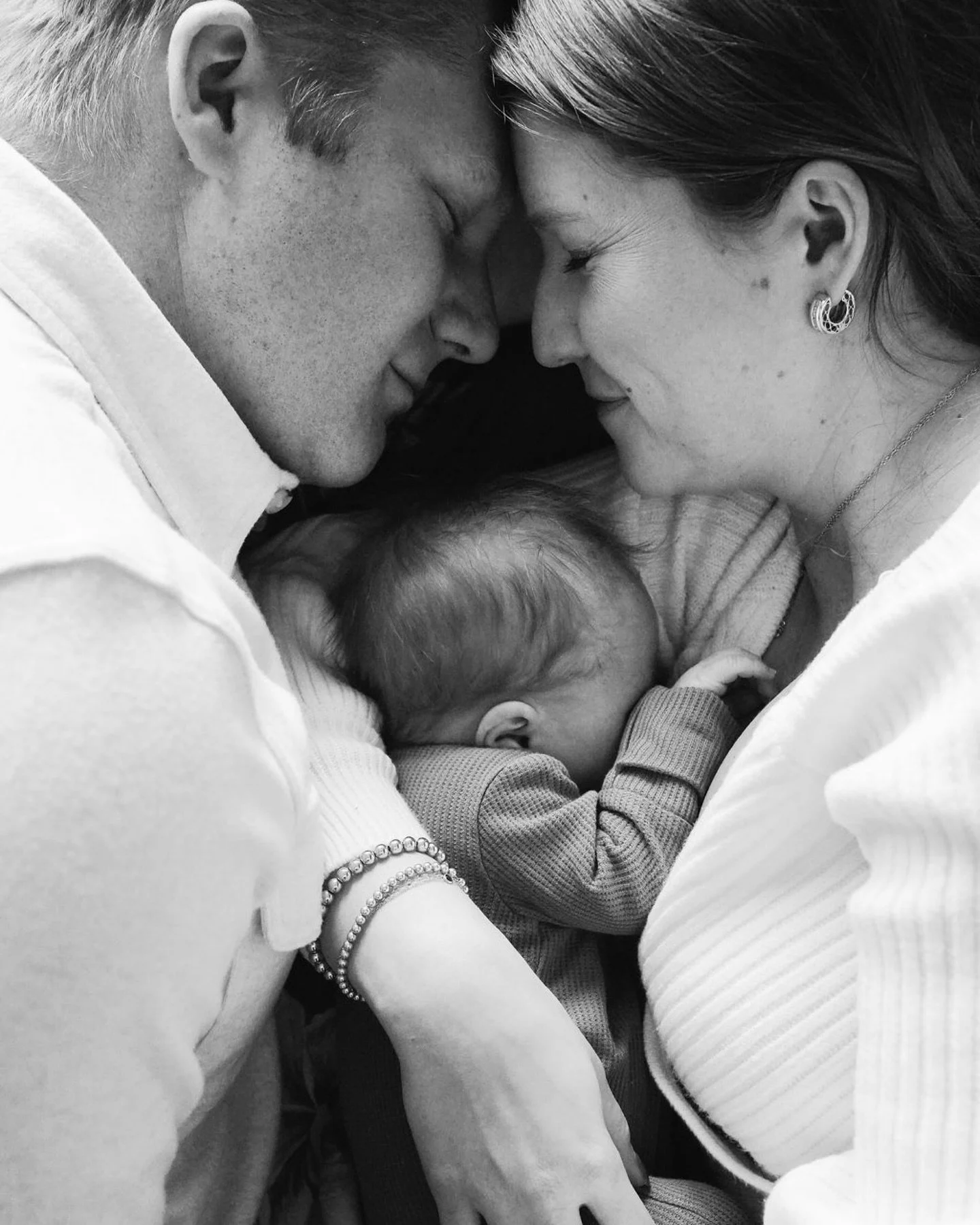 So many cutie newborns this week! Welcome to the world Hayes! You are beyond adorable! 🤍❄️🎿 
.
.
.
#newbornphotography #newbornbabyphotography #newbornphotographer #denvernewbornphotographer #coloradonewbornphotographer