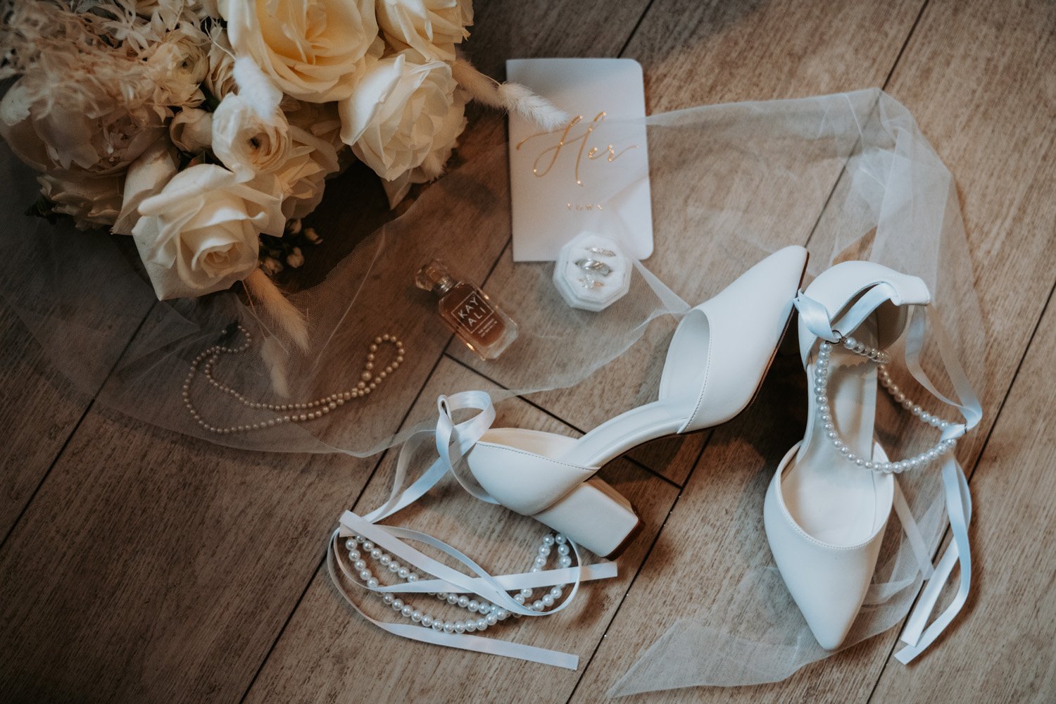 Erin&Eric_GettingReadyandDetails-10.jpg