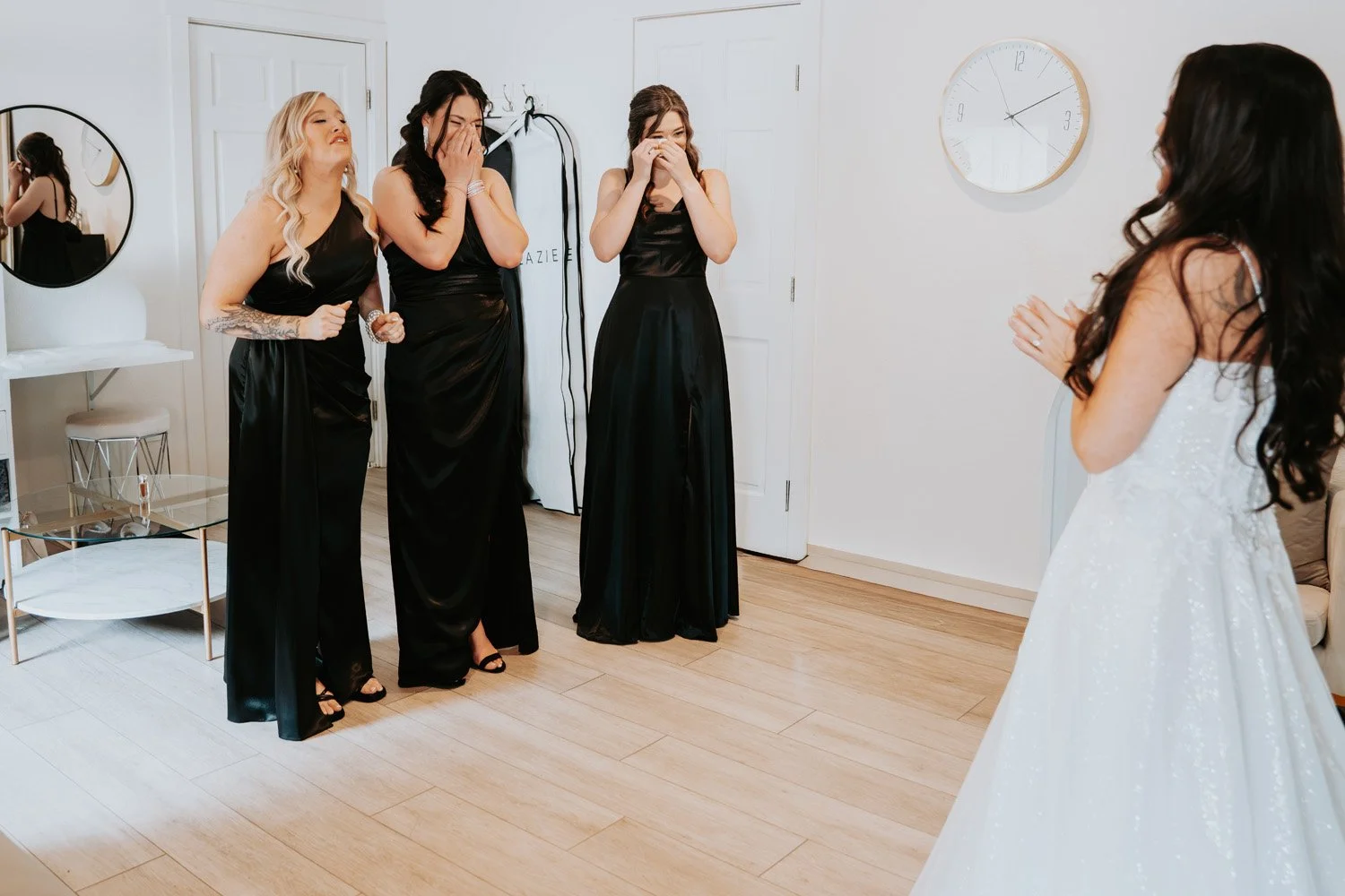 Erin&Eric_GettingReadyandDetails-48.jpg