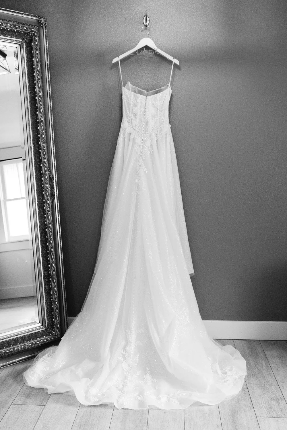 Erin&Eric_GettingReadyandDetails-110.jpg