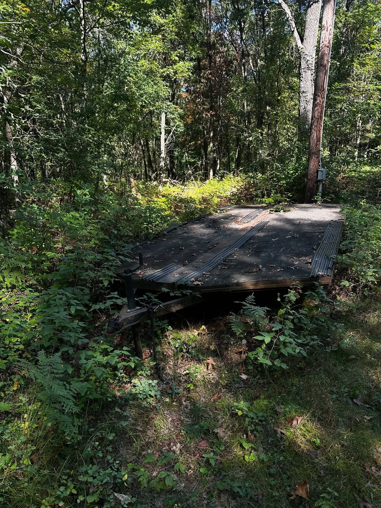An imperfect trailer for sale by Pinehurst. There is some damage, it&rsquo;s not in the best shape. Best offer, we don&rsquo;t use it any longer. It&rsquo;s located near the dirt jumps.  Please DM us if interested. Size of the trailer will fit 4 quad