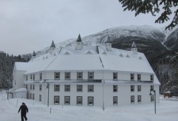 MountAlbertInn_4470-350x241.jpg