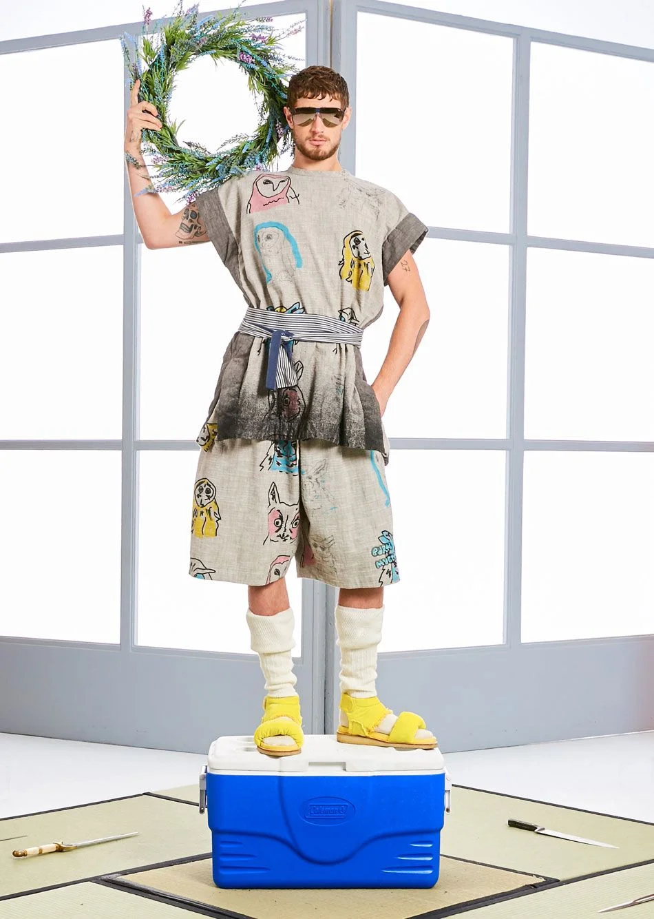 031_scroll_image.jpg