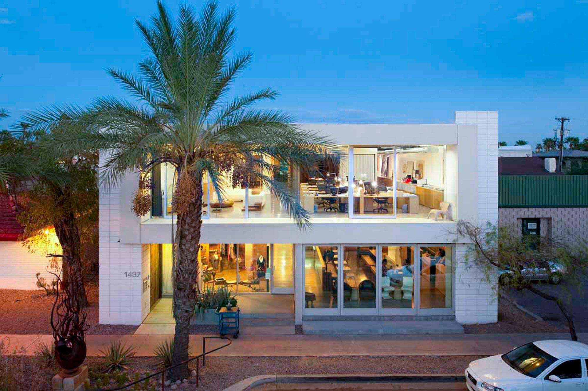 Merz & Giant Coffee | Phoenix AZ