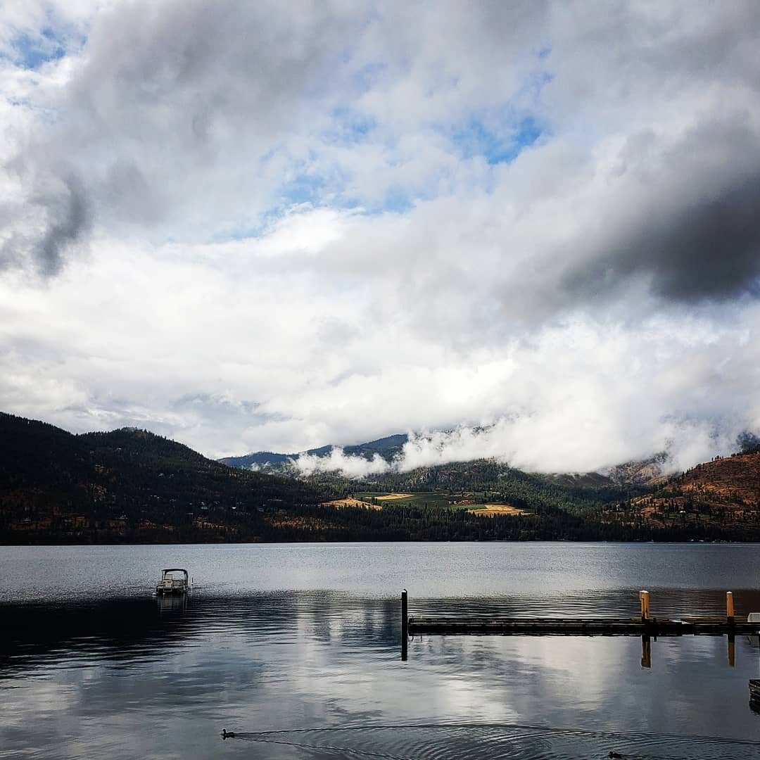 You tell us...🌡is it time to start making hot spiced cider?🌡

We're working on a few more improvements on our patio to make this weekend little easier for cider sipping, should we add hot spiced cider to the to-do list?

#lakechelan #rootwood #lake