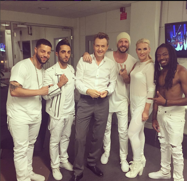 Alluxe backstage at Skavlan TV Sweden on Miguel's Wildheart tour 2015