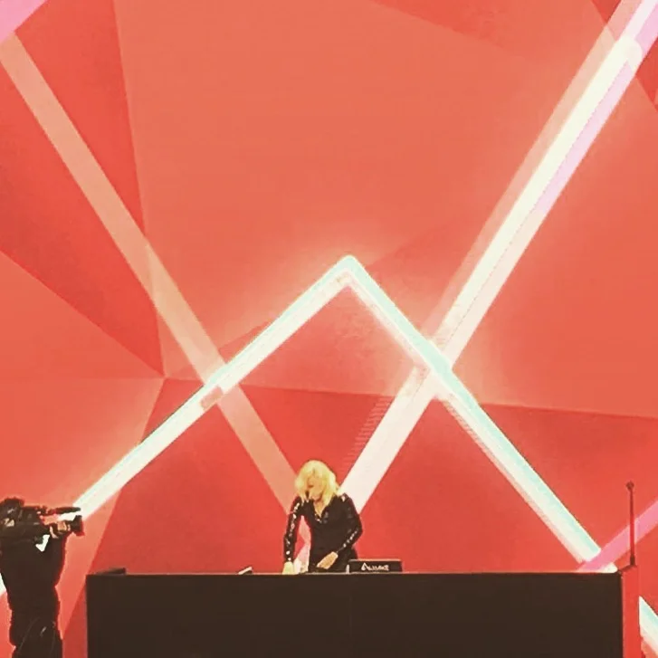 Alluxe performs with Charli XCX at Google I/O2016