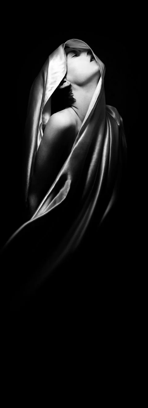 shrouded body 01.jpg