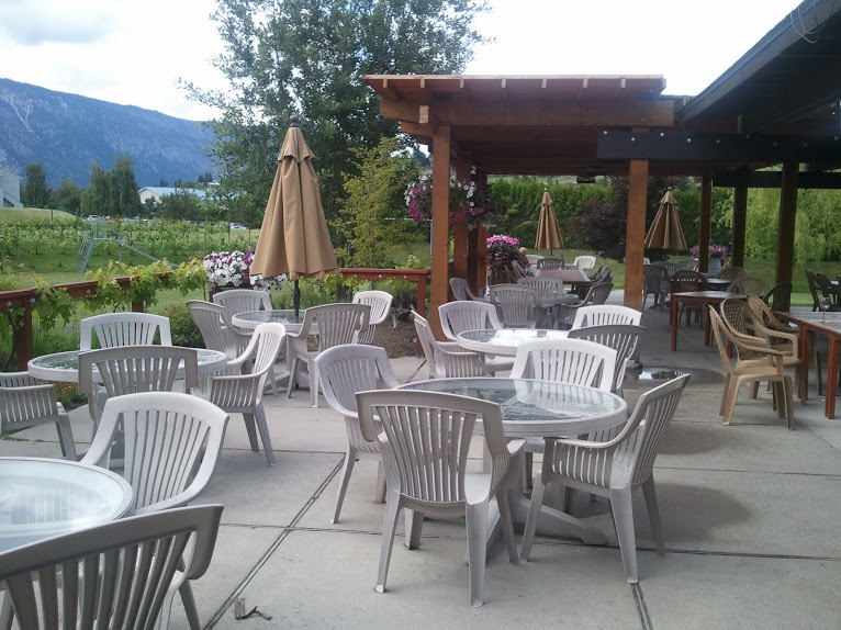 wapato point 4-livingncw.jpg