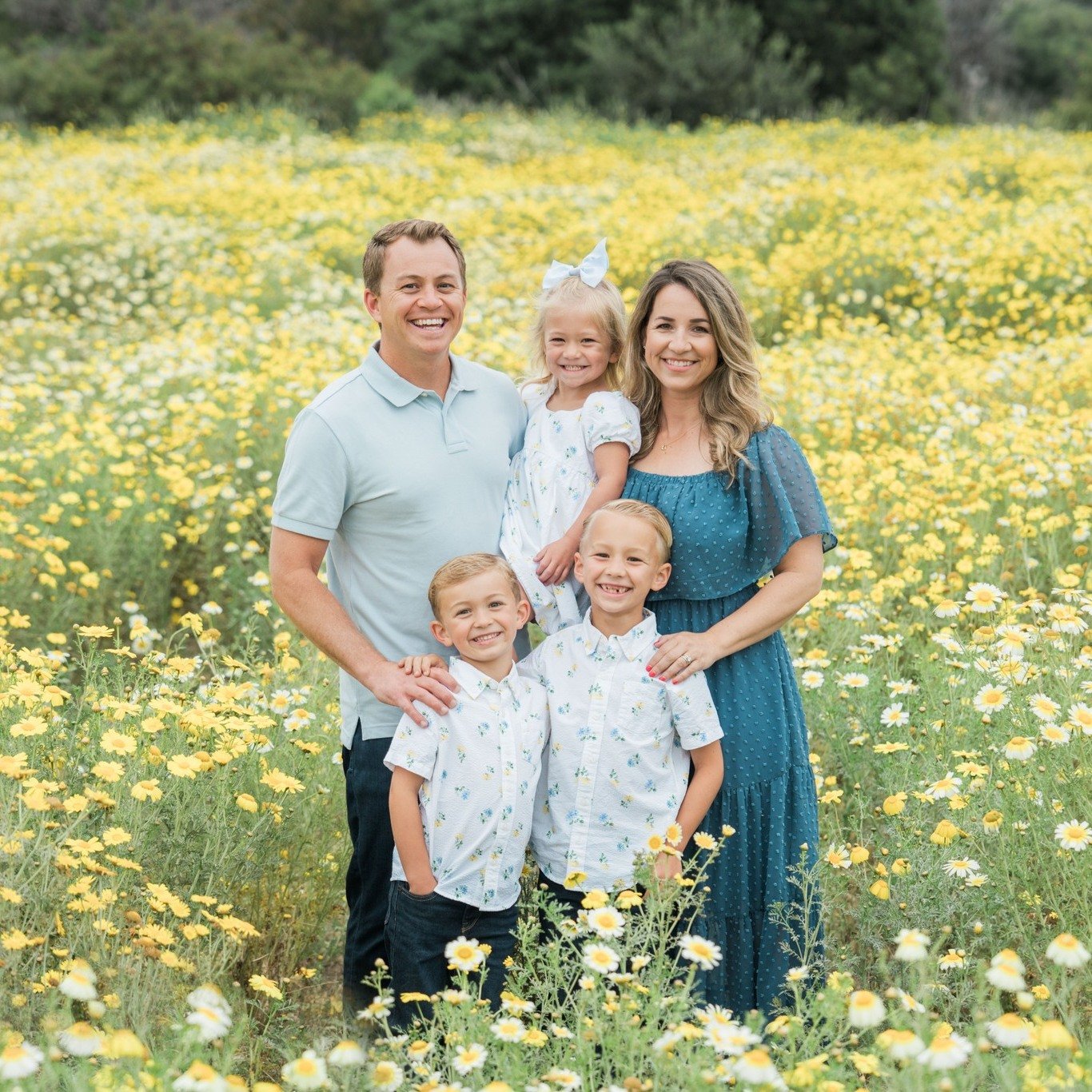 Mother's day is in just 8 days! The bloom waited for May! We have flower filled minis at just 200! Contact us now for all of May! Rush edit available for shoots this week!