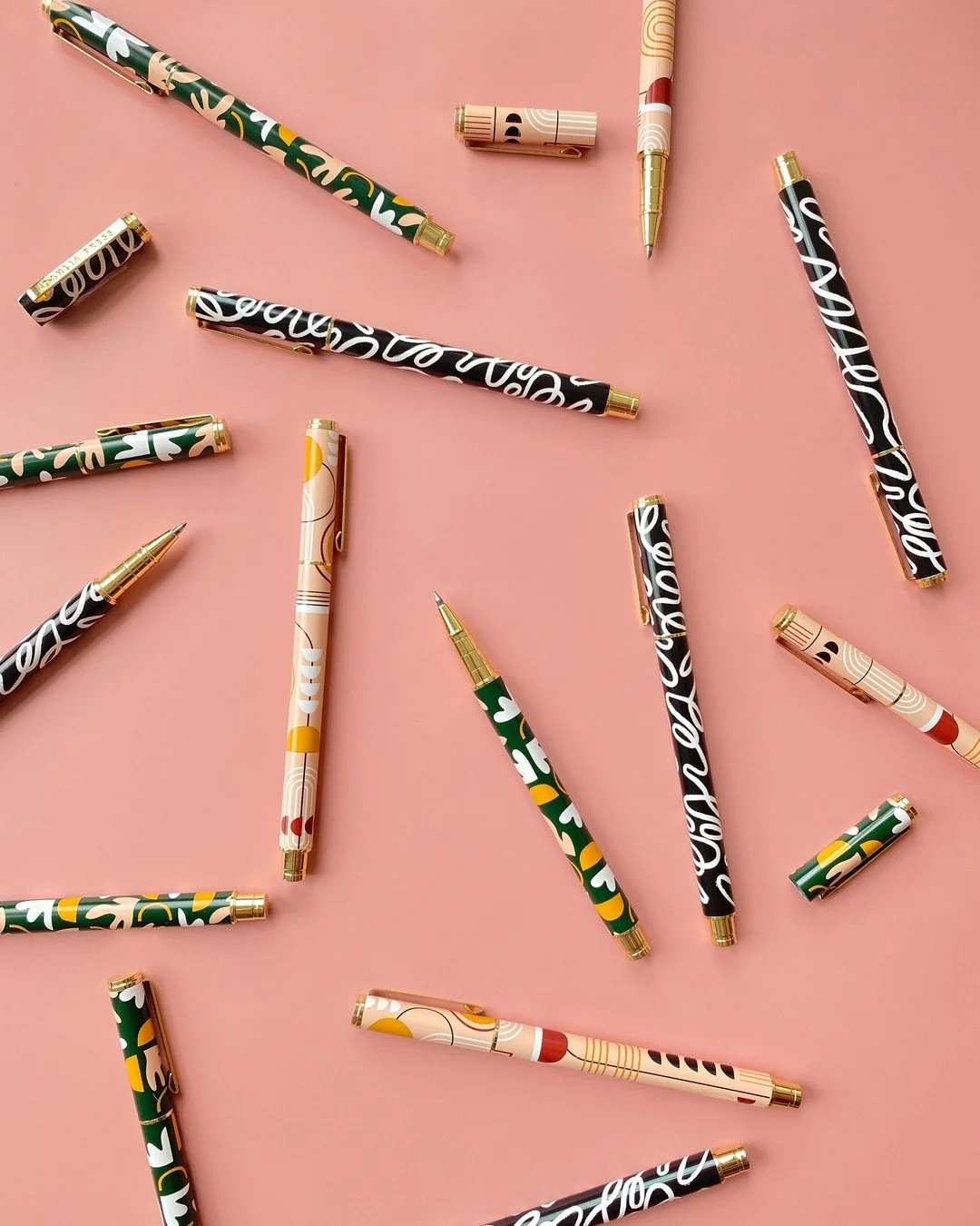 Love being the first in the know? Sign up for the Dahlia Press Email Club to receive first looks at new items, news on pop-ups and special events, and exclusive offers. Sign up at link in bio.