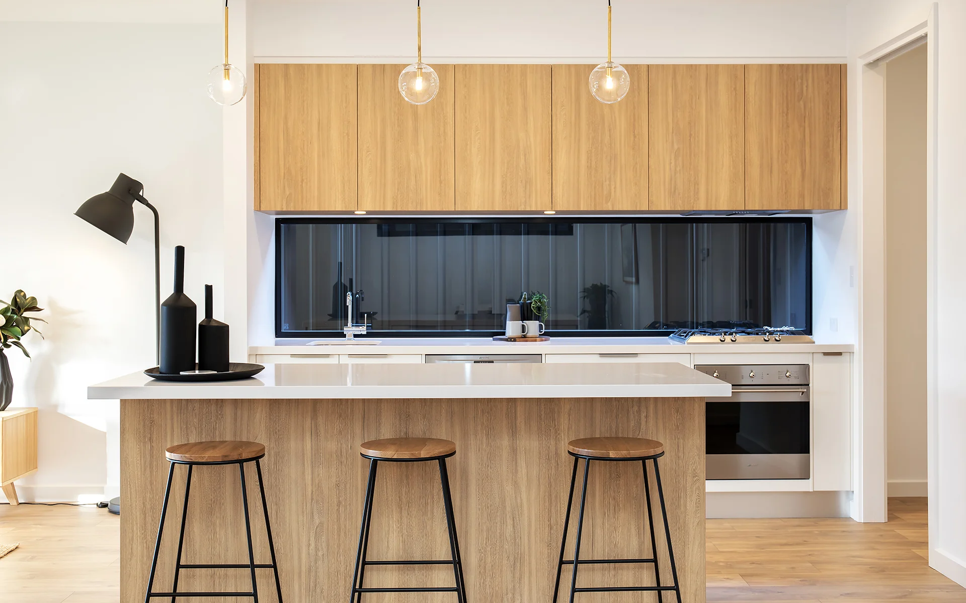 WEB - 10 BROOKLYN AVE GLENELG NORTHIMAGE-13.jpg