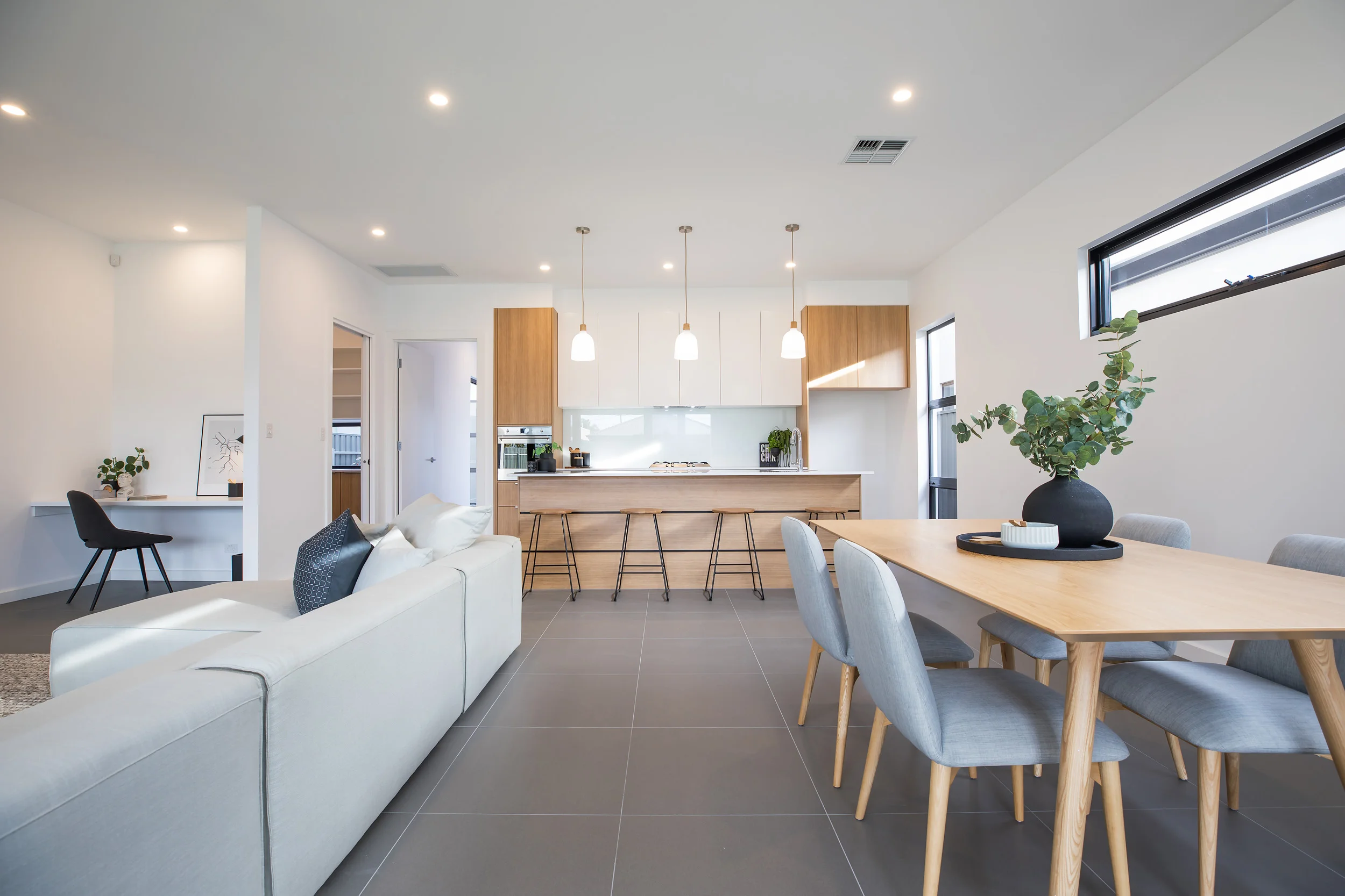 LRE - 6 Clovelly Avenue- Glenelg North - 01.jpg