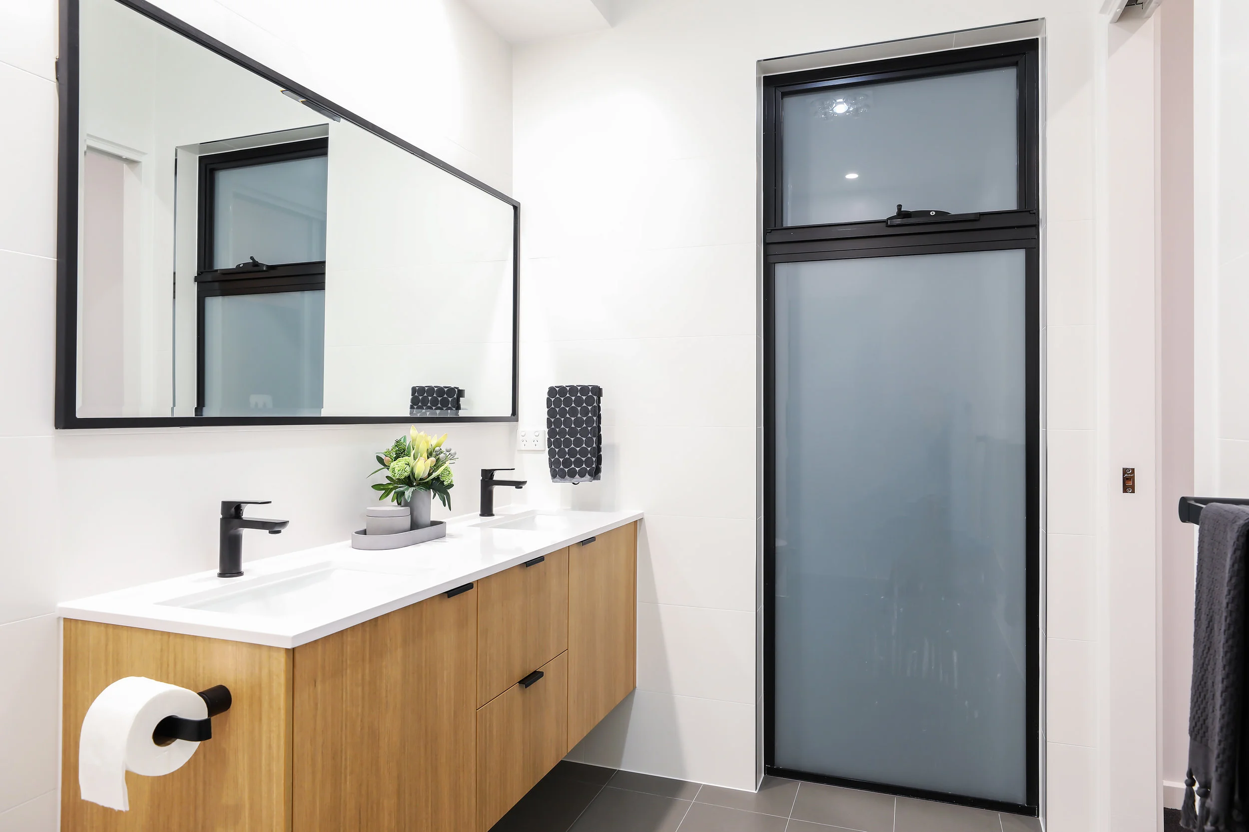 HRE - 29a Hobart Rd Henley Beach IMAGE-30.jpg