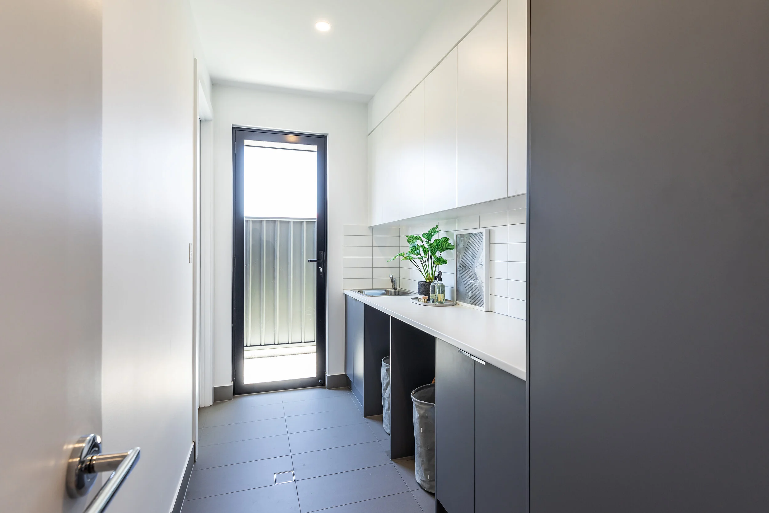 9 Coral Avenue Semaphore Park 014.jpg