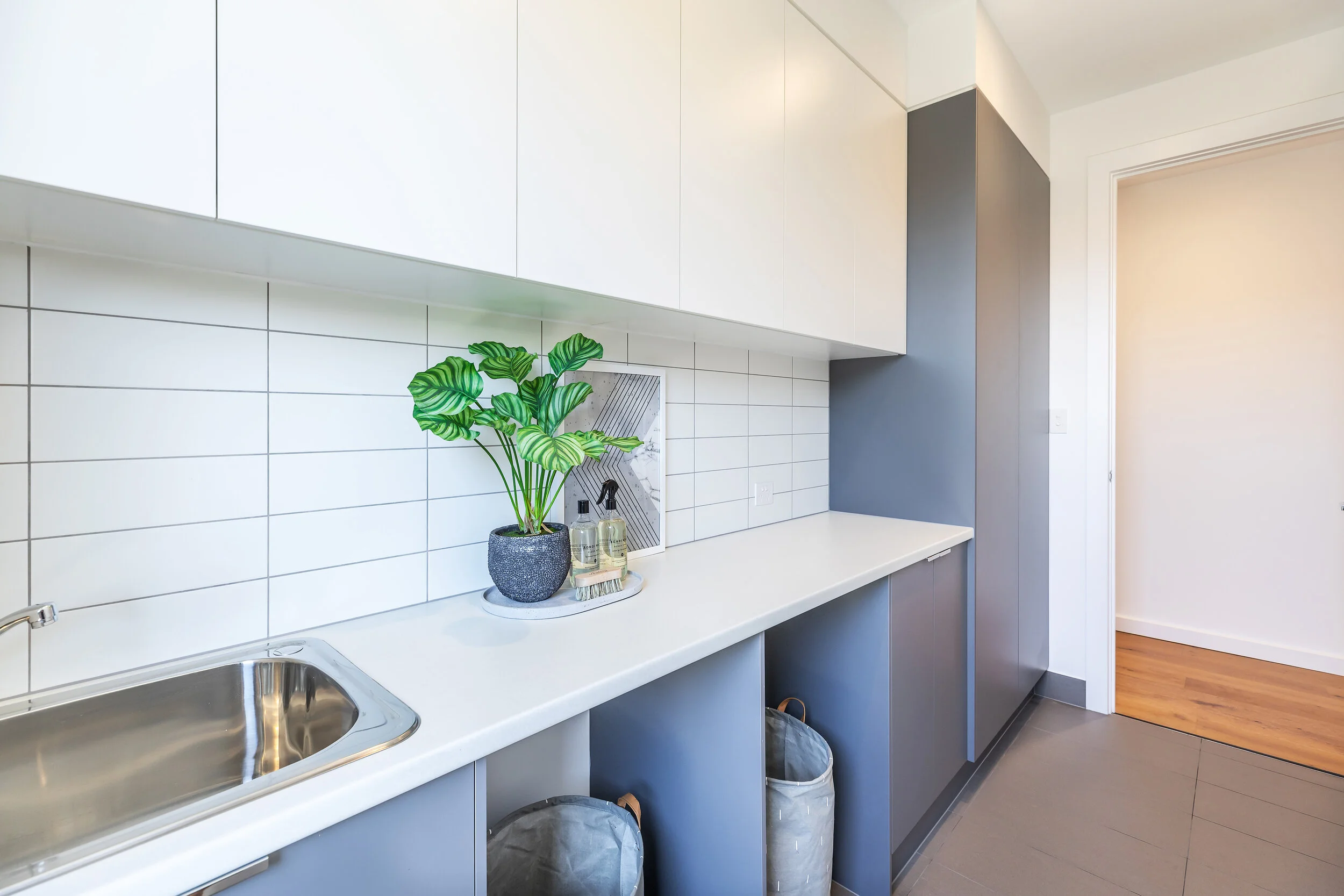 9 Coral Avenue Semaphore Park 015.jpg